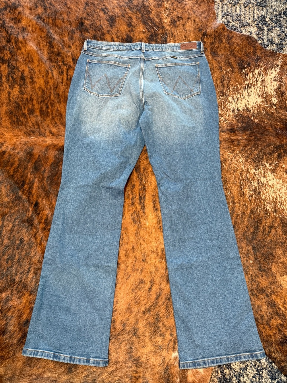 Wrangler Womens High Rise Bold Bootcut Jeans Blue 18x34 Denim